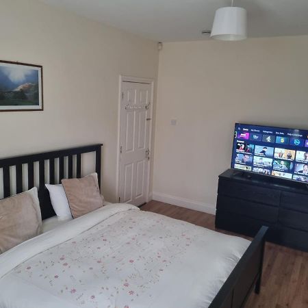 Guess Bungalow Wembley Leilighet London Eksteriør bilde